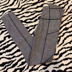 Lululemon black and white leggings